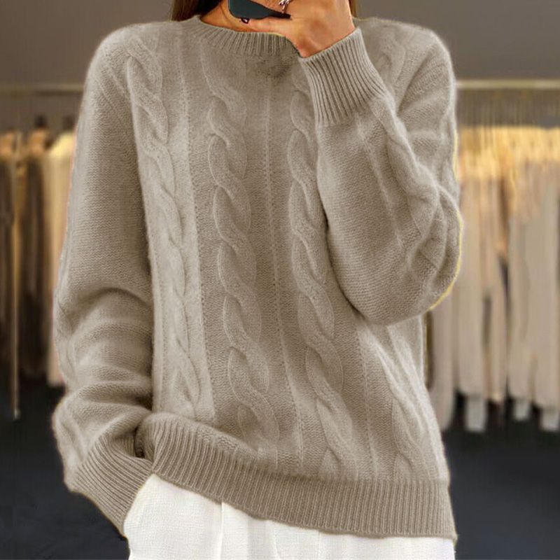 Lyanna | Cable Knit Sweater